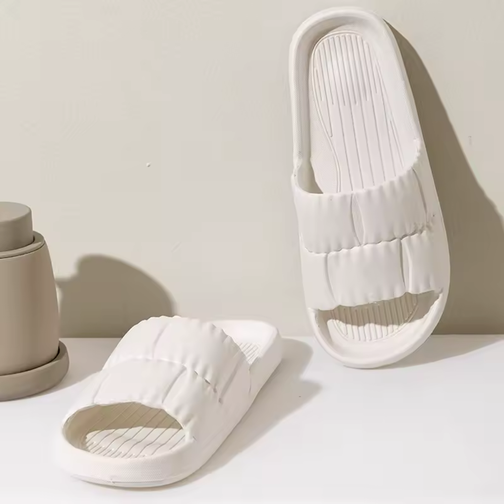 ComfySlippers™ | Weiche, elegante Hausschuhe für den Alltag