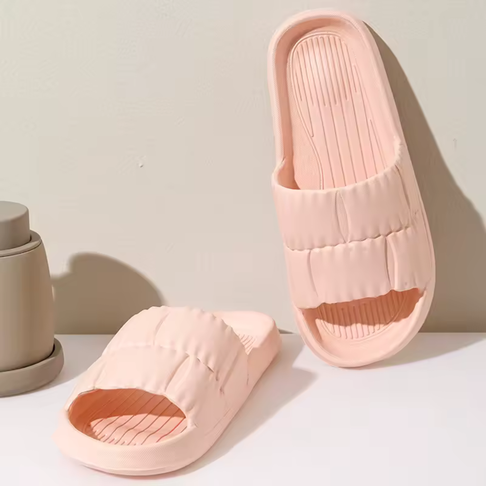 ComfySlippers™ | Weiche, elegante Hausschuhe für den Alltag