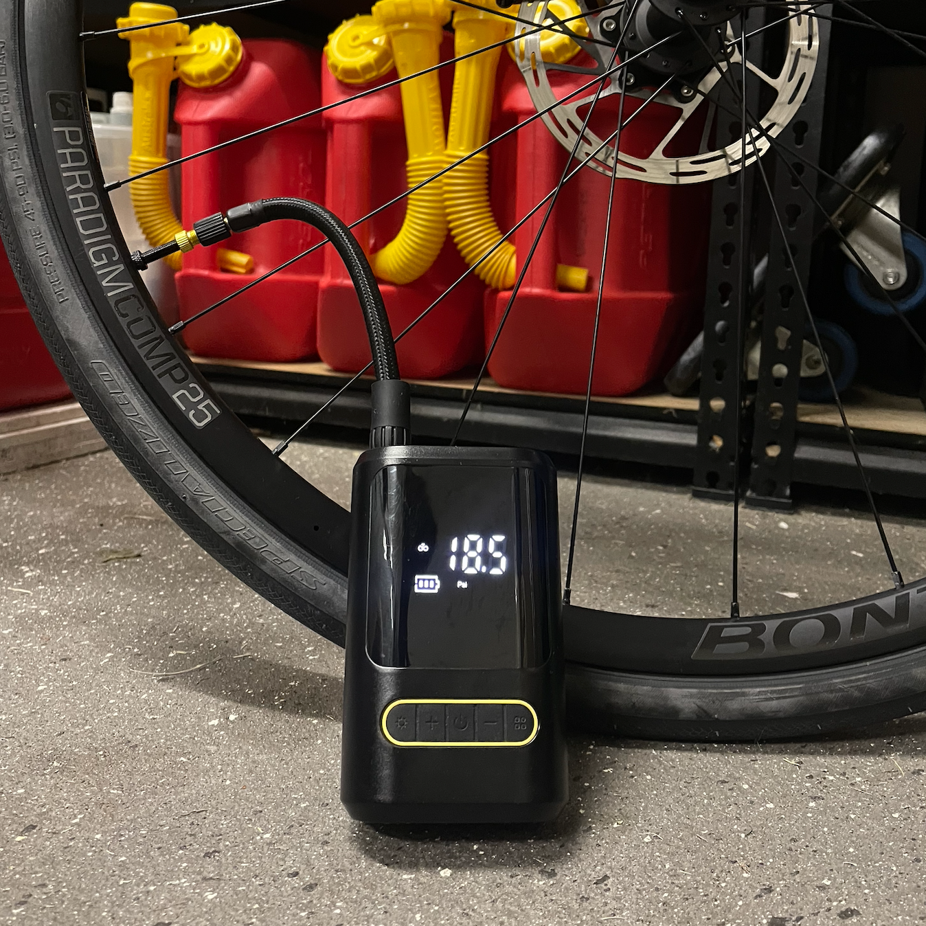 AirCharge Pro™ | Der ultimative tragbare 4-in-1-Reifenfüller🚗